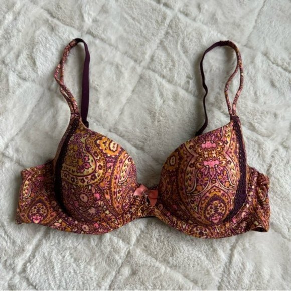 Victoria's Secret | Purple Paisley Body By Victoria "Lined Demi" Bra | Size 32C - Picture 2 of 11